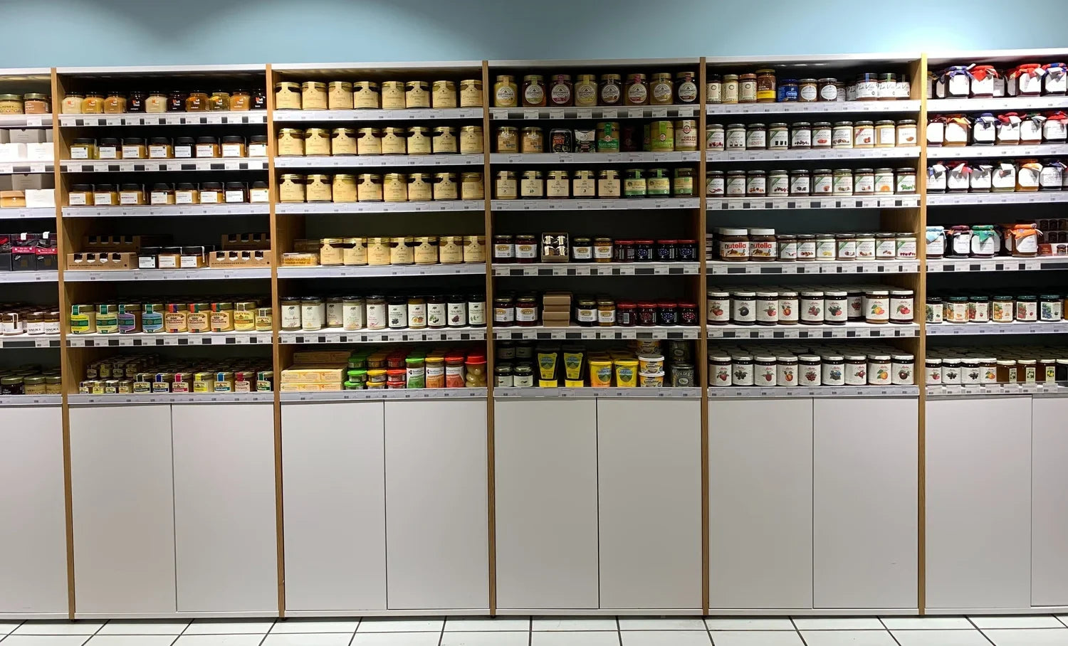 Our Nutritionist, Stephanie Malouf Reveals her Healthy Pantry Product Picks
